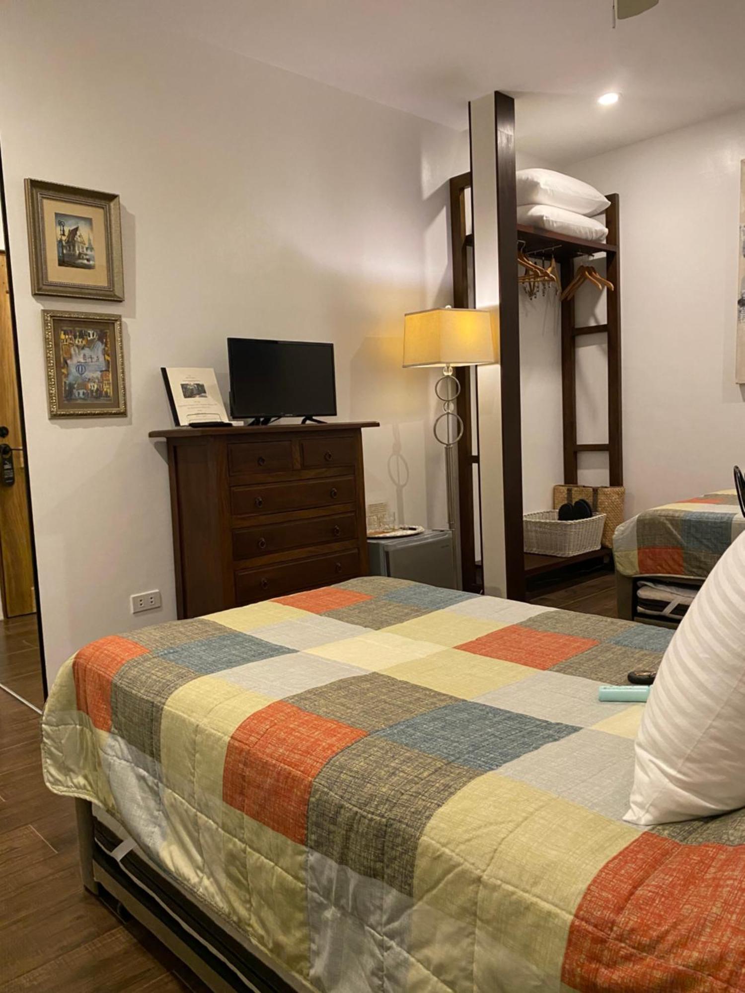 Balai Benedicere Bed & Breakfast Bacnotan ภายนอก รูปภาพ