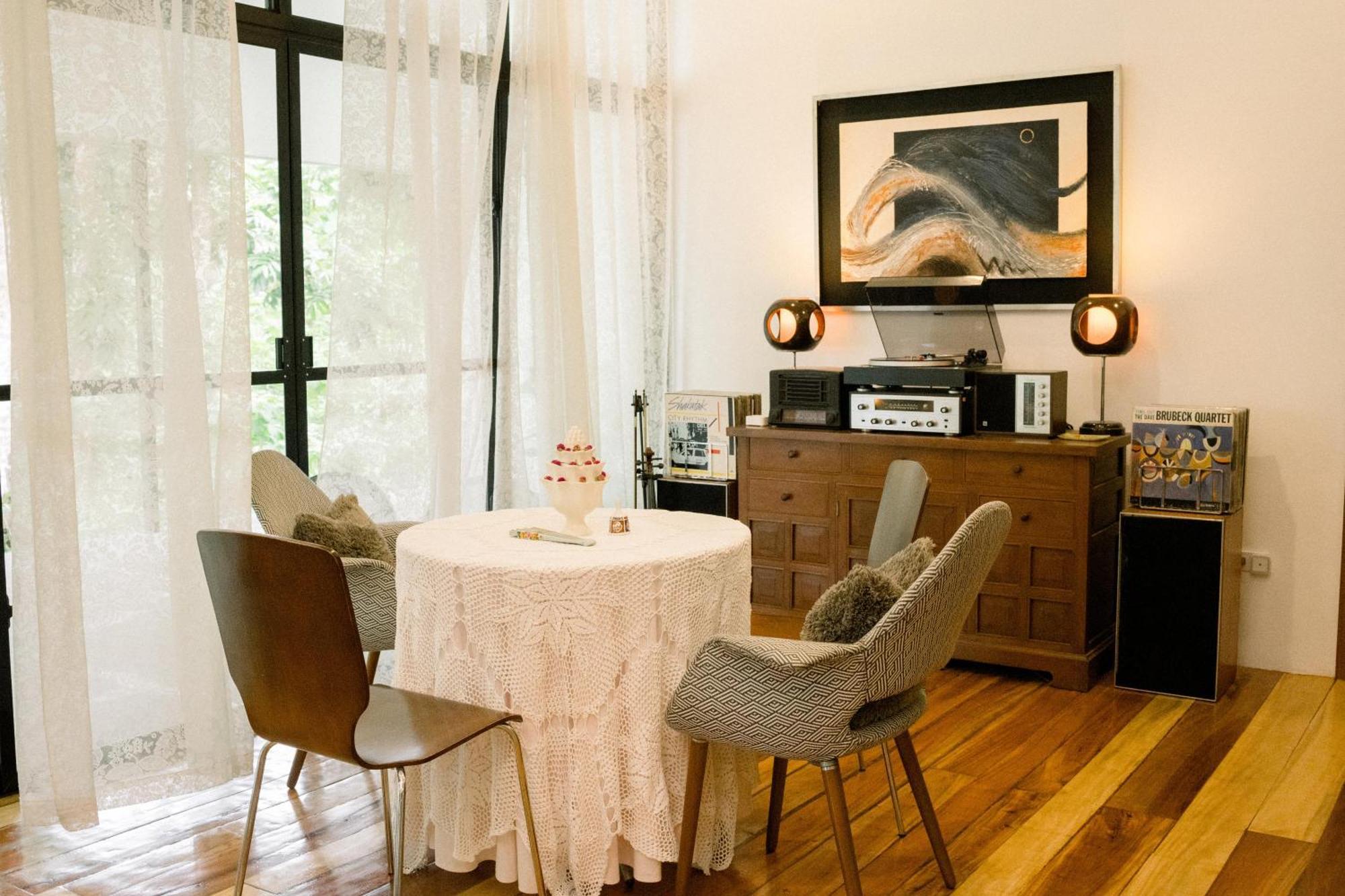 Balai Benedicere Bed & Breakfast Bacnotan ภายนอก รูปภาพ